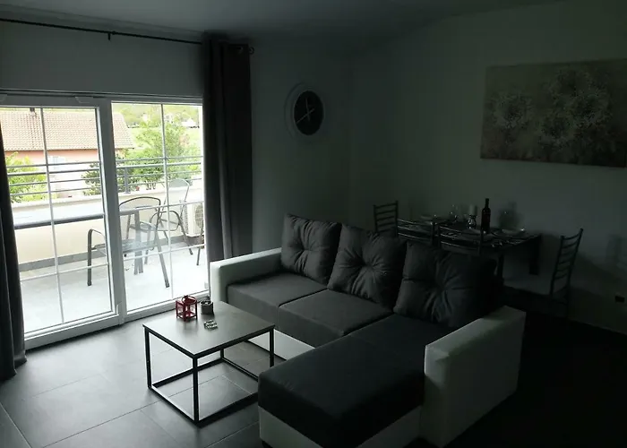公寓 Casa Laura 里耶卡