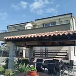 Casa Laura * غييكا