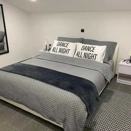 Casa Laura * غييكا