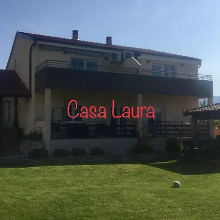Casa Laura شقة