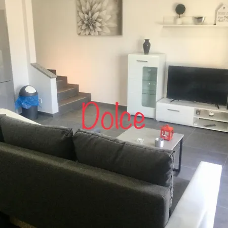 Casa Laura شقة غييكا